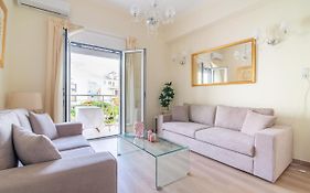 Boutique Apartment With Parkview